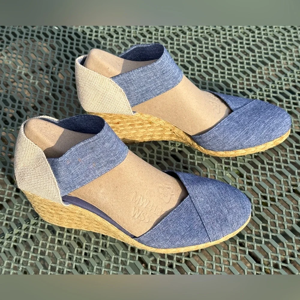 New Chaps, Espadrille, Boho Sandal, Ankle Strap, Wedge, Womens Size 9 1/2 B. BR